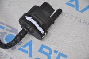 Fuel vapor purge solenoid valve VW Tiguan 09-17 with tube