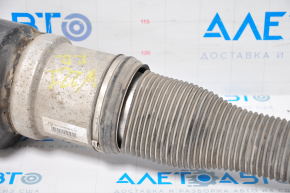 Mercedes W221 rear right air strut boot torn