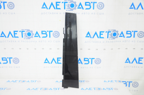 Door trim side rear right Chevrolet Equinox 18 - peeling varnish