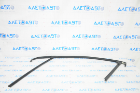Glass seal with upper molding front right Chevrolet Equinox 18-