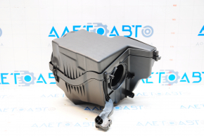 Lincoln MKC 15- Air Filter Housing