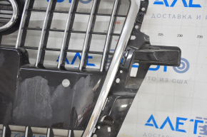 Radiator grill Audi Q5 8R 13-17 rest, for parking sensors, gloss, chrome, sand, crack, peeling paint