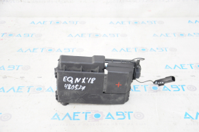Positive terminal Chevrolet Equinox 18-22 with distribution plate, connector mount is broken