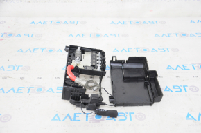Positive terminal Chevrolet Equinox 18-22 with distribution plate, connector mount is broken