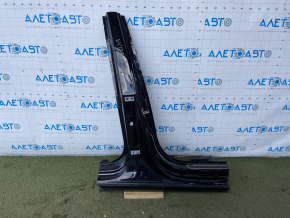The central right body pillar of Audi A4 B9 17-25 is sawn off