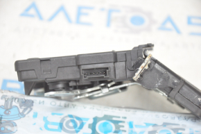 Jaguar F-Pace X761 17 trunk door lock - electric