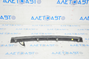Stop signal Jaguar F-Pace X761 17 - cracks in the mount