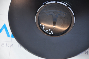 Tesla Model Y 20- INDUCTION Wheel Center Cap is Crumpled