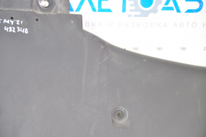Tesla Model Y 20 Rear Bumper Guard - Scratches