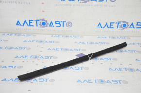 Glass seal inner door rear right Jaguar F-Pace X761 17-