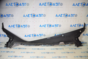 Wiper tray plastic Tesla Model Y 20 - broken fasteners