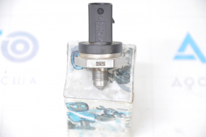 Fuel pressure sensor Audi Q5 8R 09-17 on the tube