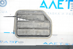 Right ventilation shield Ford Focus mk3 11-18 broken fasteners