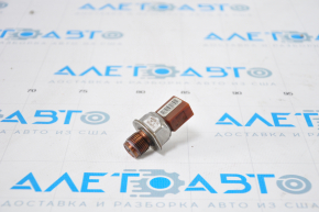 Fuel pressure sensor VW Passat b7 12-15 USA 2.0TDI