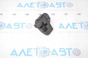 Radiator bracket lower left Jaguar F-Pace X761 17- with seal