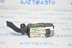 Fuse box under the dashboard Jaguar F-Pace X761 17-