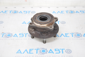 Front left hub Jaguar F-Pace X761 17-18 AWD rusty