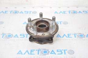 Front right hub Jaguar F-Pace X761 17-18 AWD rusty, bearing humming, bolt broken