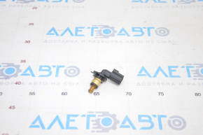 Coolant temperature sensor Jaguar F-Pace X761 17- AJ126 on the pipe