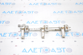 Fuel rail right Jaguar F-Pace X761 17-20 AJ126 without sensor