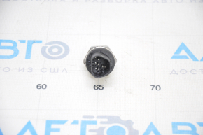Fuel pressure sensor Jaguar F-Pace X761 17- on fuel rail AJ126