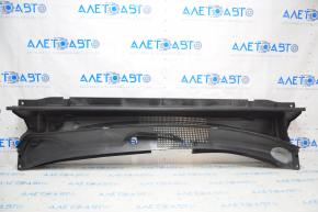 Windscreen wiper grille plastic Toyota Highlander 20 - burnt plastic