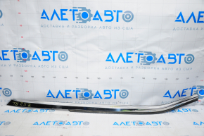 Lower rear left window molding Nissan Murano z52 15- scratches