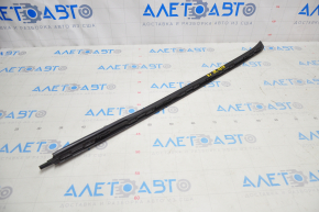 Windshield molding right Toyota Highlander 20-