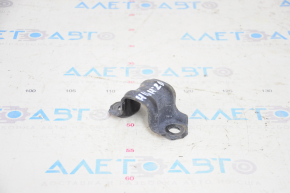 Rear stabilizer mounting bracket right Toyota Highlander 20- top