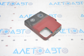 Front right upper wing bracket Jaguar F-Pace X761 17- center