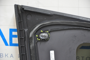 Window blind glass rear right Toyota Highlander 20 - tinted, broken fastener, dents on the edge