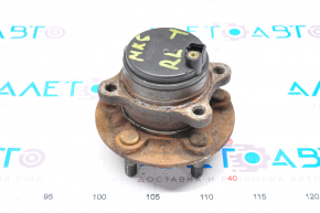 Rear left hub Ford Fusion mk5 13-20 with cover, rusty