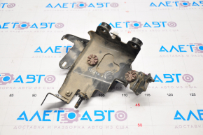 Brake booster bracket brake booster Toyota Prius V 12-17 first part