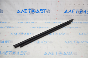 Glass seal inside rear left door Toyota Highlander 20-