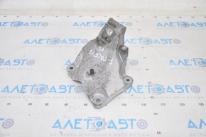 Engine mount bracket left Jaguar F-Pace X761 17- 3.0, 5.0