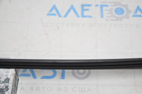 Rear left glass seal Toyota Highlander 20 - scratches, faded