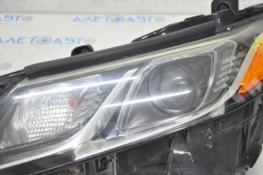 Headlight front left complete Toyota Camry v70 18-20 halogen + LED, sand, peeled varnish, cobweb, drops of gel from the inside