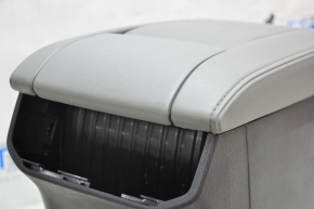 Central console armrest Toyota Highlander 20 - gray leather, under the socket, scratches, water damage, electrical system does not work, needs cleaning