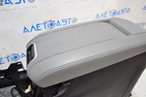Central console armrest Toyota Highlander 20 - gray leather, under the socket, scratches, water damage, electrical system does not work, needs cleaning