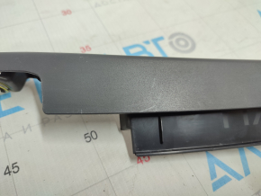 Door trim inner front right Toyota Highlander 20- scratches