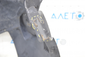 Front right mudguard Jaguar F-Pace X761 17-20 fasteners torn