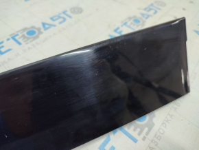 Door trim side front right Toyota Highlander 20- scratches