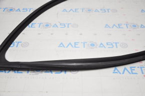 Front right glass seal Toyota Highlander 20 - burnt out