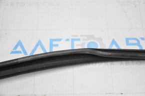 Rear right glass seal Toyota Highlander 20 - burnt out, cracked