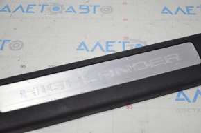 Door sill trim front right Toyota Highlander 20- black, scratches