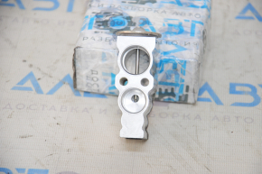 Toyota Highlander 20- Air Conditioner Heater Valve