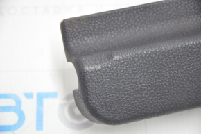Seat mount pad 2nd row right outer Toyota Highlander 20- broken mount, scratches