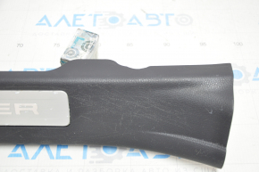 Door sill trim front left Toyota Highlander 20- black, scratches, dents