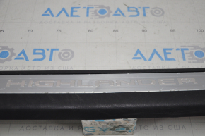 Door sill trim front left Toyota Highlander 20- black, scratches, dents