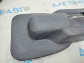 Seat runner trim 2 row right inner Toyota Highlander 20-scratches
